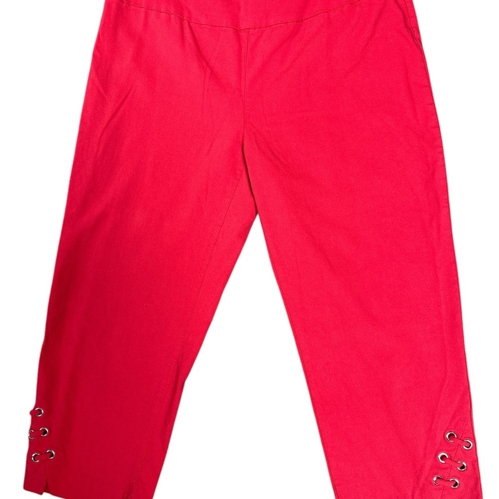 Zac & Rachel - EC - Chic Red Capri Pants with Eyelet Detail